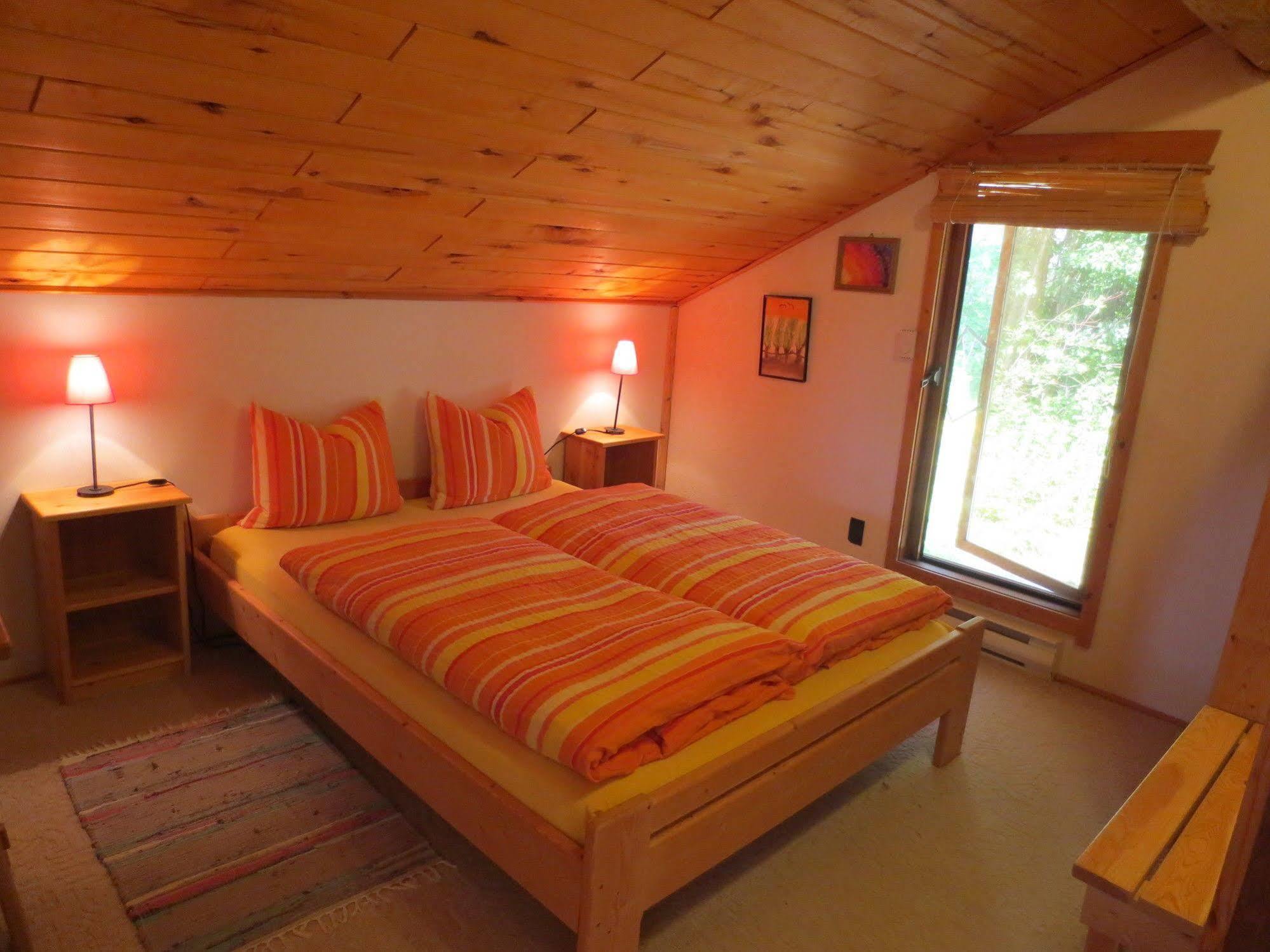 Blaeberry Mountain Lodge Golden Eksteriør billede