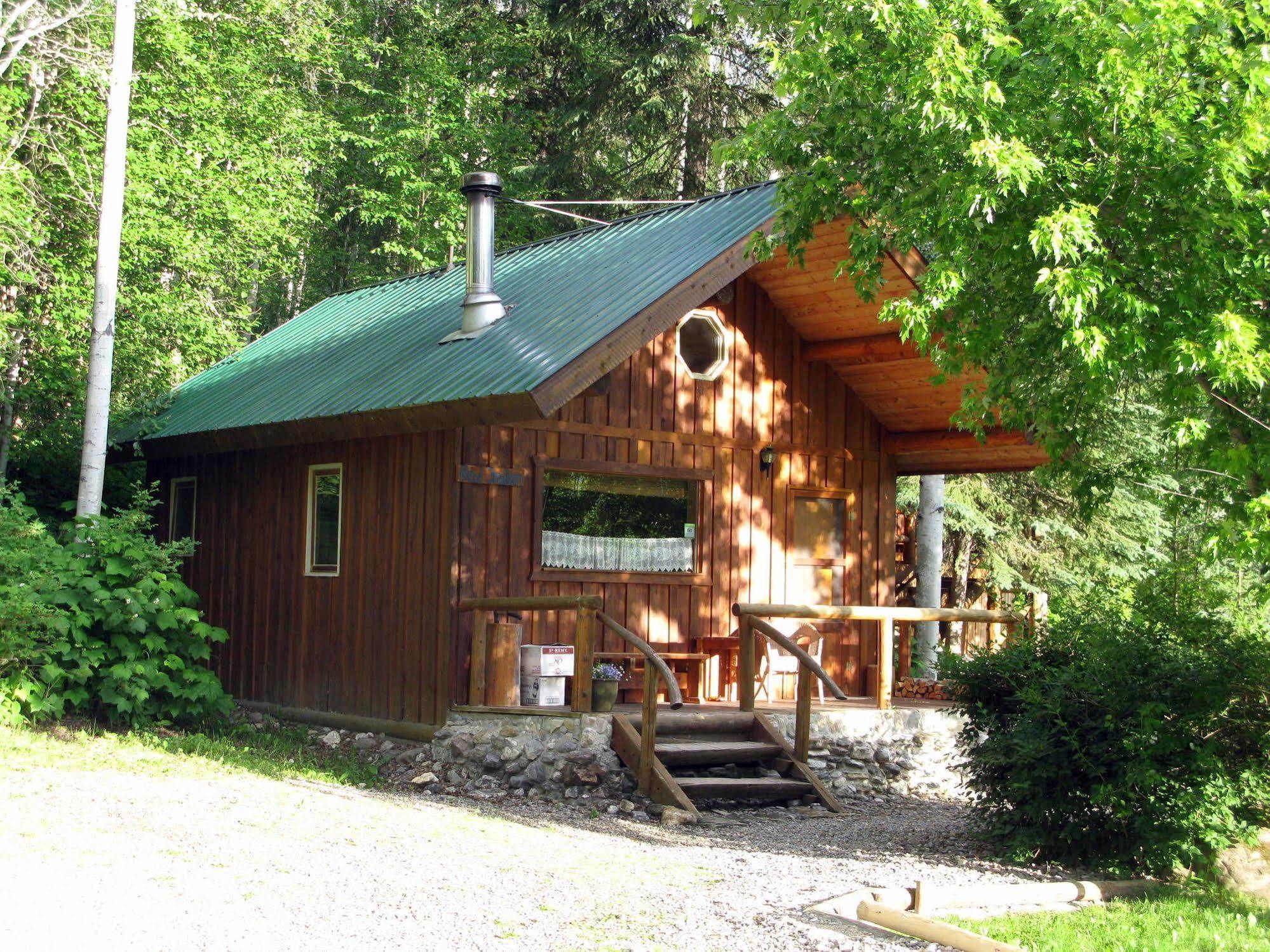 Blaeberry Mountain Lodge Golden Eksteriør billede